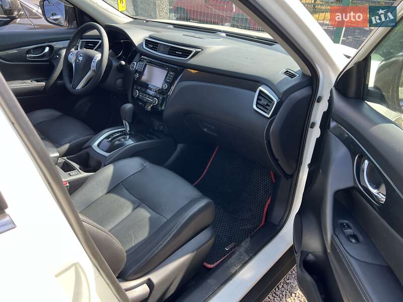 Внедорожник / Кроссовер Nissan Rogue 2016 в Одессе