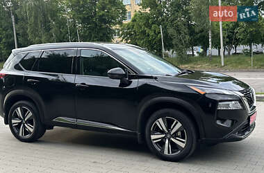 Внедорожник / Кроссовер Nissan Rogue 2021 в 