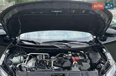 Внедорожник / Кроссовер Nissan Rogue 2021 в 
