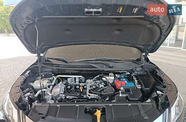 Внедорожник / Кроссовер Nissan Rogue 2022 в 