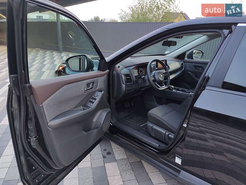 Внедорожник / Кроссовер Nissan Rogue 2021 в Львове