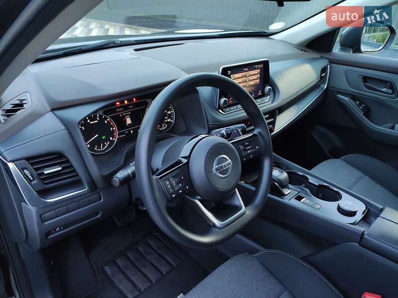 Внедорожник / Кроссовер Nissan Rogue 2021 в Львове