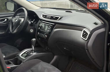 Позашляховик / Кросовер Nissan Rogue 2016 в 