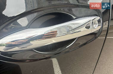 Внедорожник / Кроссовер Nissan Rogue 2019 в 