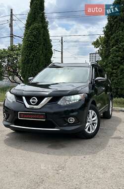 Внедорожник / Кроссовер Nissan Rogue 2014 в Сумах