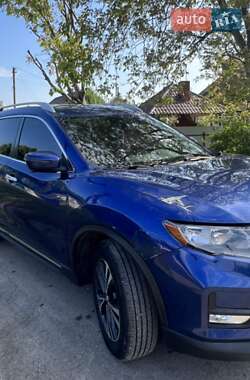 Внедорожник / Кроссовер Nissan Rogue 2018 в Полтаве