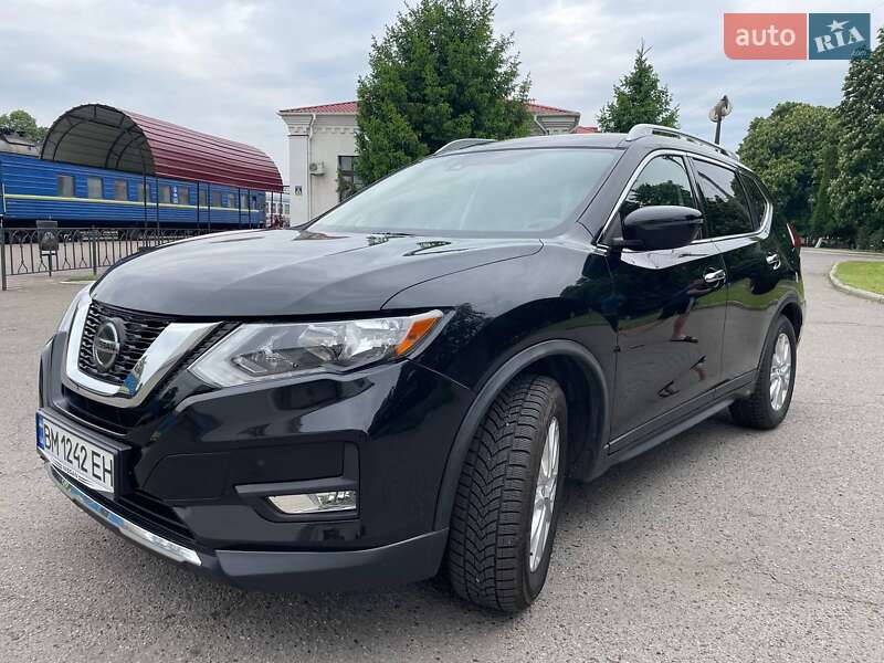 Внедорожник / Кроссовер Nissan Rogue 2019 в Ромнах