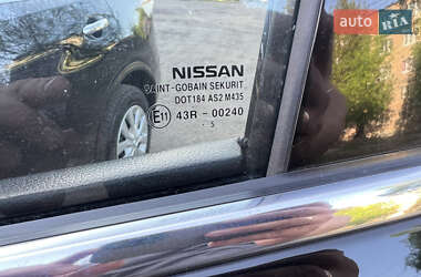 Внедорожник / Кроссовер Nissan Rogue 2015 в 