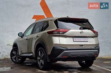 Внедорожник / Кроссовер Nissan Rogue 2021 в 