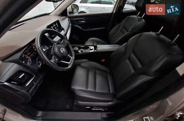 Внедорожник / Кроссовер Nissan Rogue 2021 в 
