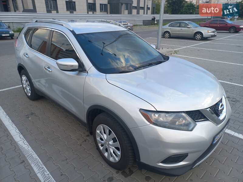 Внедорожник / Кроссовер Nissan Rogue 2015 в Киеве