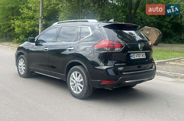 Внедорожник / Кроссовер Nissan Rogue 2019 в 