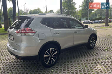 Внедорожник / Кроссовер Nissan Rogue 2015 в 