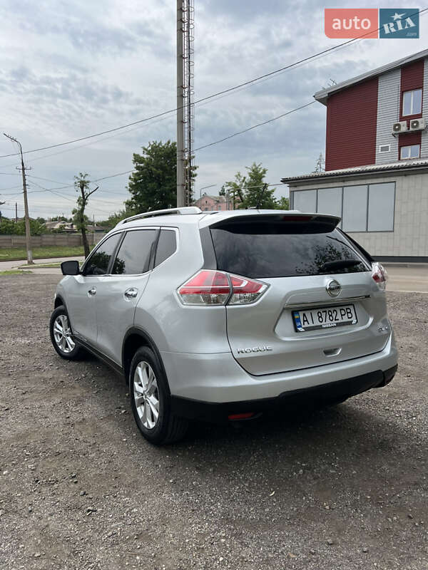 Позашляховик / Кросовер Nissan Rogue 2015 в Кривому Розі