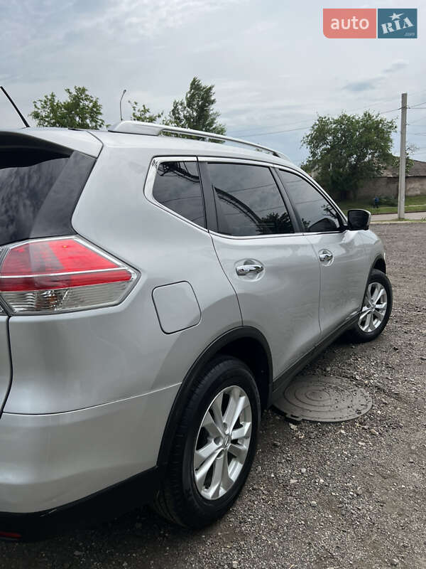 Позашляховик / Кросовер Nissan Rogue 2015 в Кривому Розі