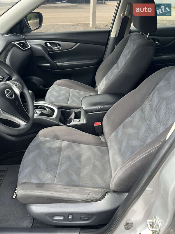 Позашляховик / Кросовер Nissan Rogue 2015 в Кривому Розі