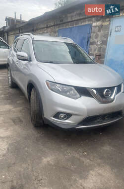 Внедорожник / Кроссовер Nissan Rogue 2016 в 