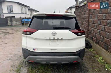 Позашляховик / Кросовер Nissan Rogue 2022 в 
