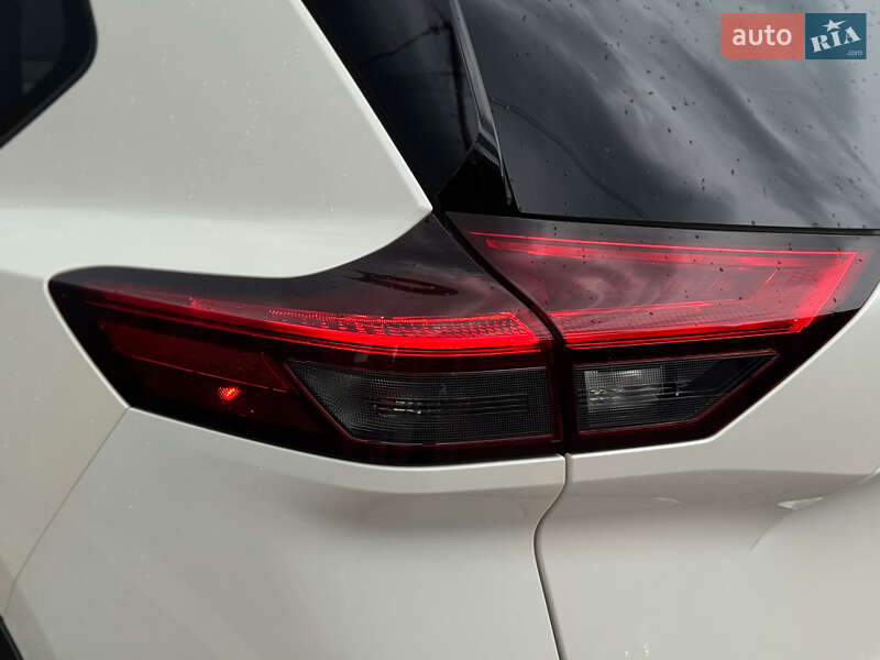 Позашляховик / Кросовер Nissan Rogue 2020 в Одесі