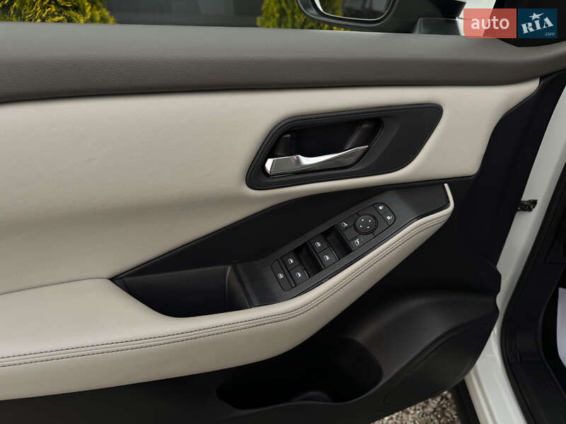 Позашляховик / Кросовер Nissan Rogue 2020 в Одесі