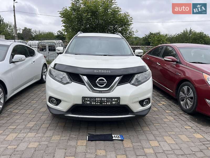 Внедорожник / Кроссовер Nissan Rogue 2016 в Одессе