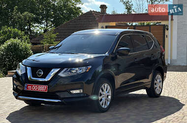Внедорожник / Кроссовер Nissan Rogue 2020 в 
