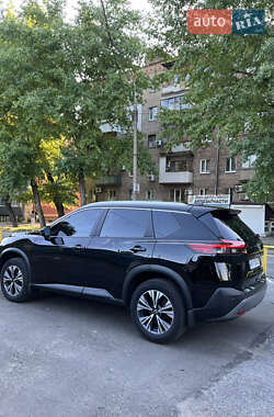 Позашляховик / Кросовер Nissan Rogue 2022 в 