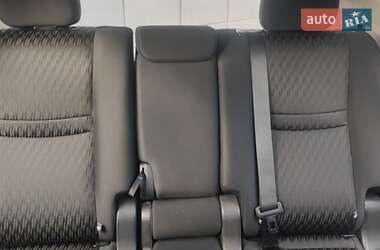 Позашляховик / Кросовер Nissan Rogue 2019 в 