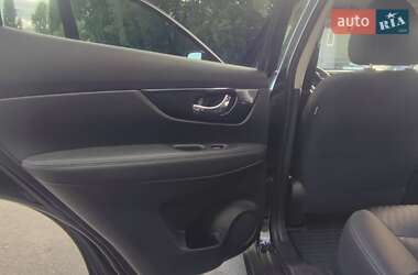 Позашляховик / Кросовер Nissan Rogue 2019 в 