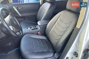 Внедорожник / Кроссовер Nissan Rogue 2011 в 