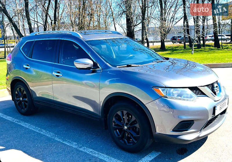 Внедорожник / Кроссовер Nissan Rogue 2016 в 