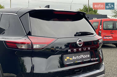 Внедорожник / Кроссовер Nissan Rogue 2021 в 
