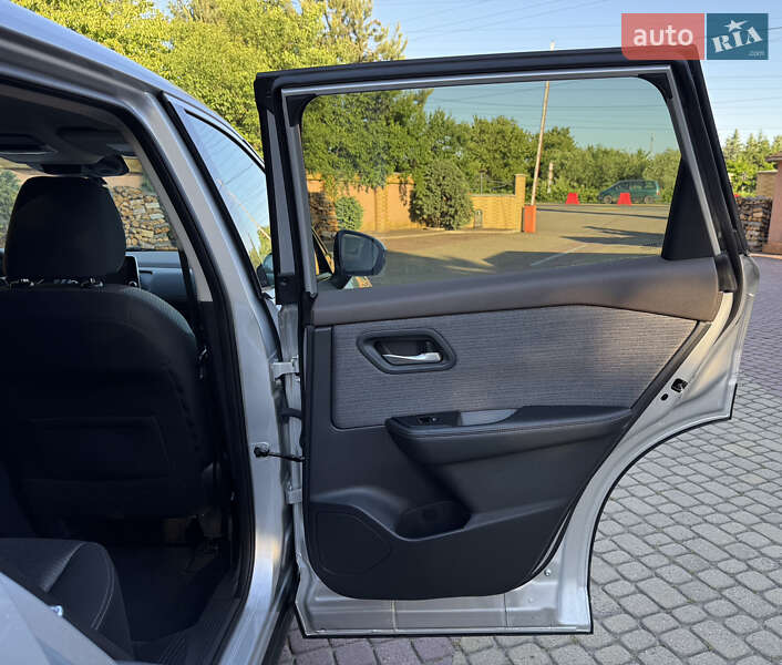 Внедорожник / Кроссовер Nissan Rogue 2021 в Мукачево