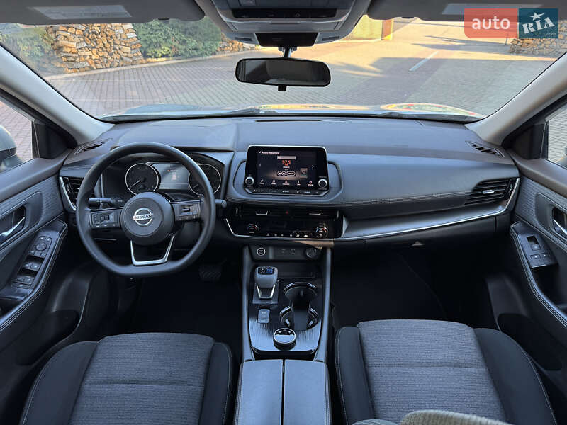 Внедорожник / Кроссовер Nissan Rogue 2021 в Мукачево