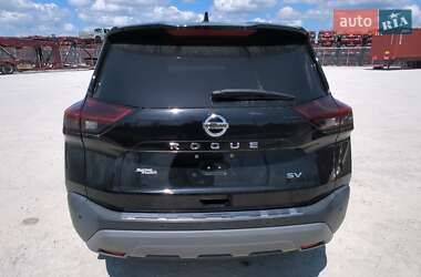 Внедорожник / Кроссовер Nissan Rogue 2021 в 