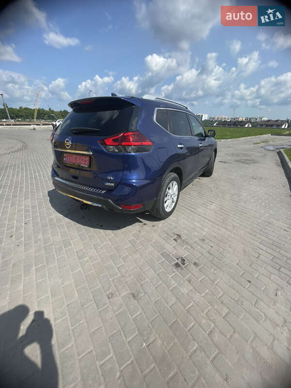 Позашляховик / Кросовер Nissan Rogue 2017 в Рівному