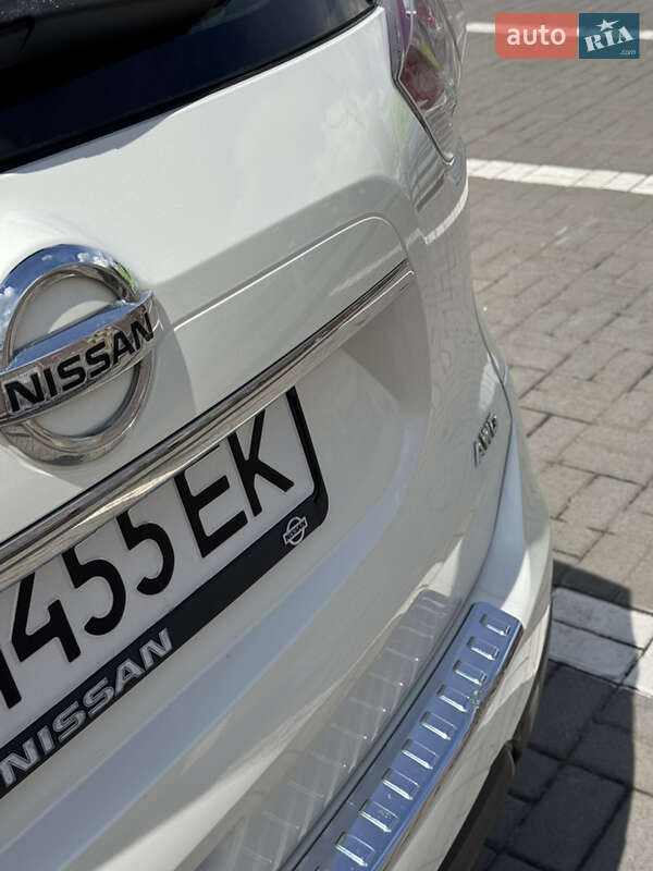 Позашляховик / Кросовер Nissan Rogue 2014 в Прилуках