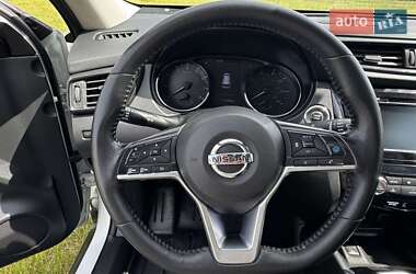 Внедорожник / Кроссовер Nissan Rogue 2019 в 
