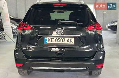 Позашляховик / Кросовер Nissan Rogue 2018 в 