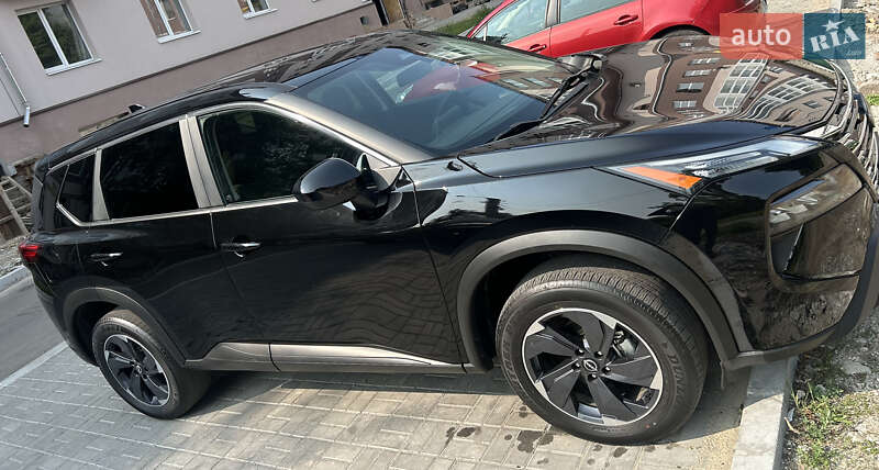 Позашляховик / Кросовер Nissan Rogue 2023 в Запоріжжі
