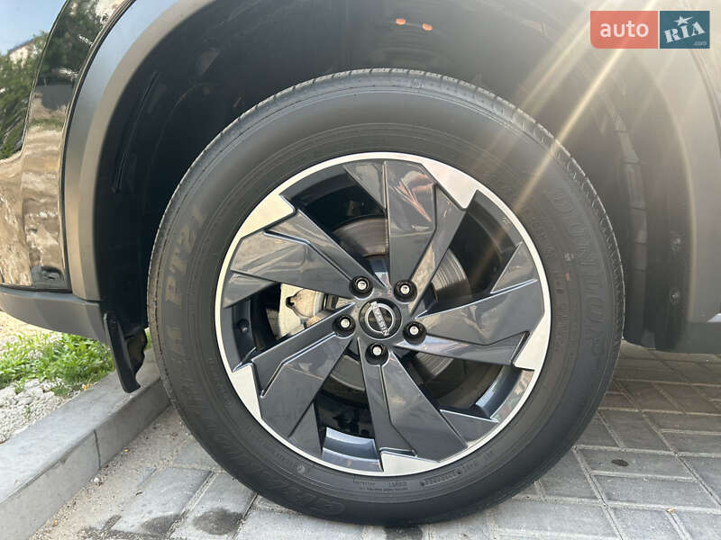 Позашляховик / Кросовер Nissan Rogue 2023 в Запоріжжі