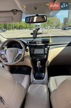 Позашляховик / Кросовер Nissan Rogue 2014 в 