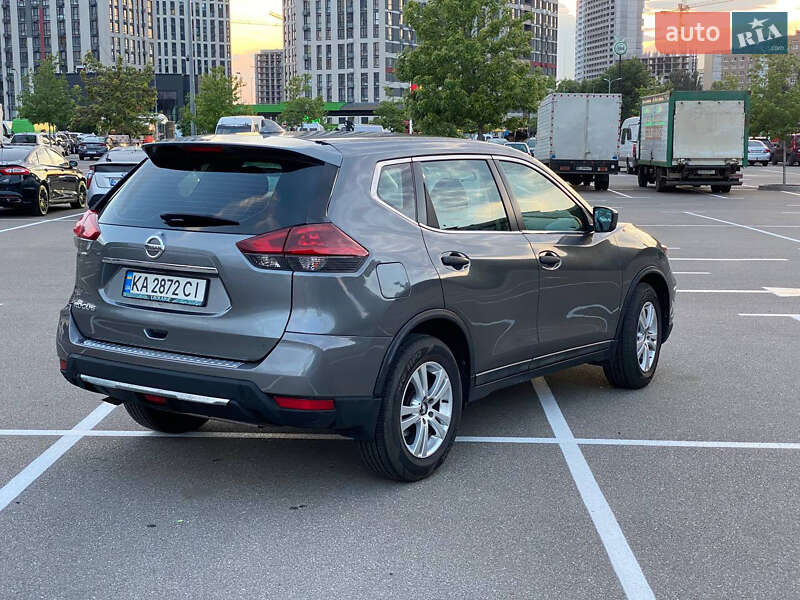 Внедорожник / Кроссовер Nissan Rogue 2018 в Киеве