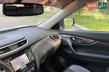 Внедорожник / Кроссовер Nissan Rogue 2014 в 