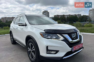 Позашляховик / Кросовер Nissan Rogue 2017 в Жмеринці