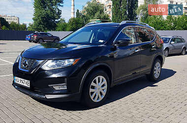 Внедорожник / Кроссовер Nissan Rogue 2016 в 