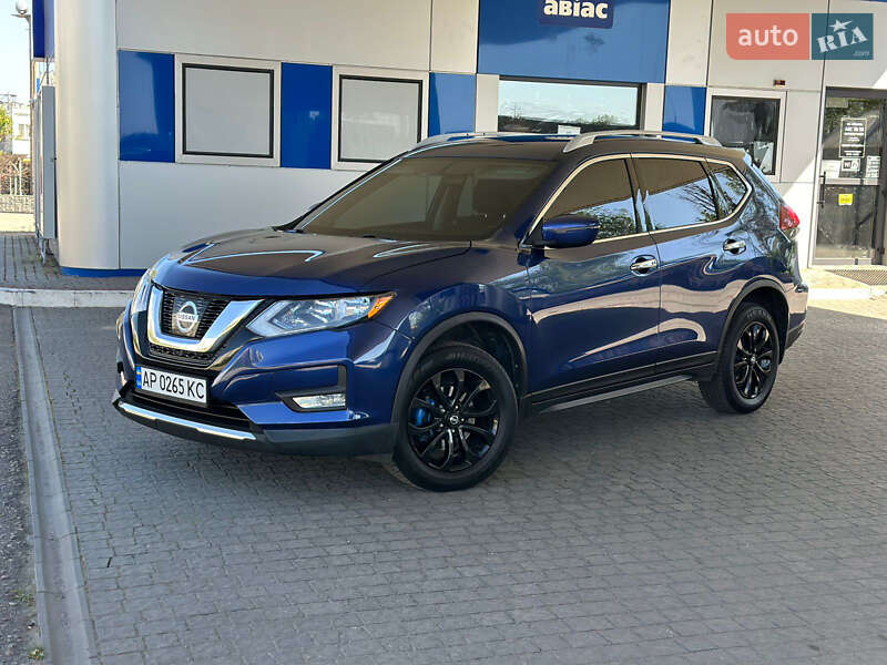 Позашляховик / Кросовер Nissan Rogue 2018 в Запоріжжі