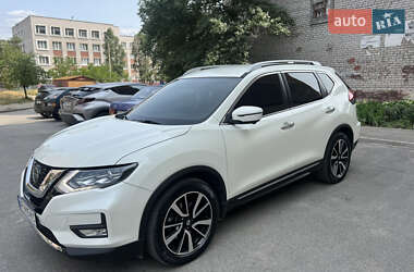 Внедорожник / Кроссовер Nissan Rogue 2018 в Запорожье