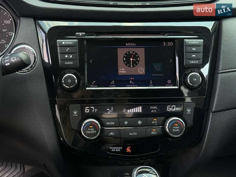 Позашляховик / Кросовер Nissan Rogue 2017 в Рівному