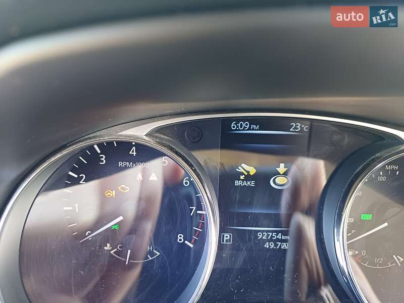 Позашляховик / Кросовер Nissan Rogue 2016 в Долині